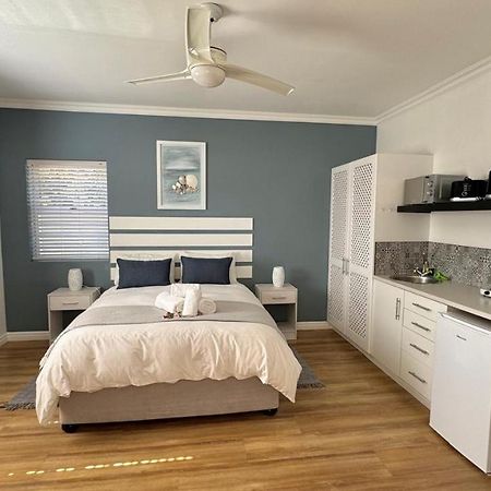 Plett57 - Self Catering - Room No1 بليتنبيرغ باي المظهر الخارجي الصورة